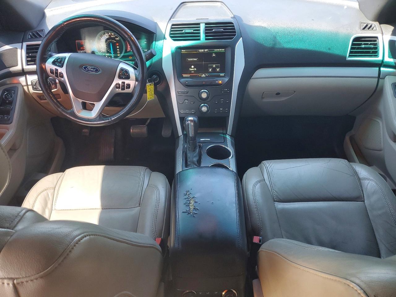 Ford Explorer Xlt