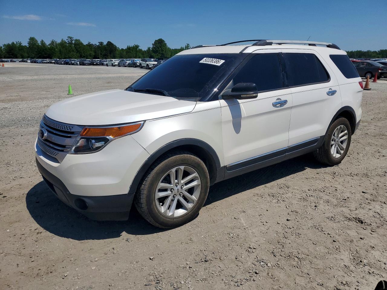 Salvage Ford Explorer Image