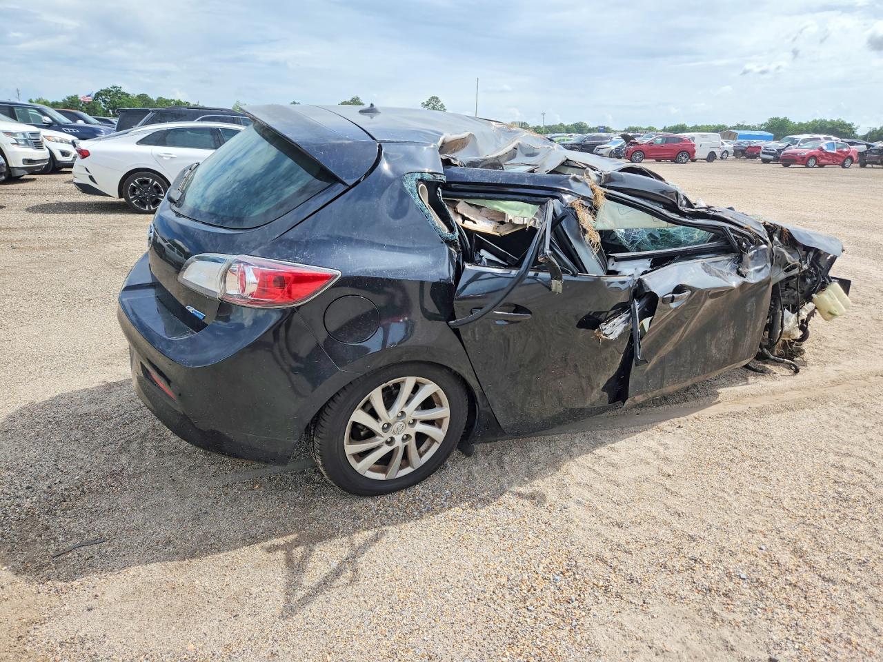 Mazda 3 I