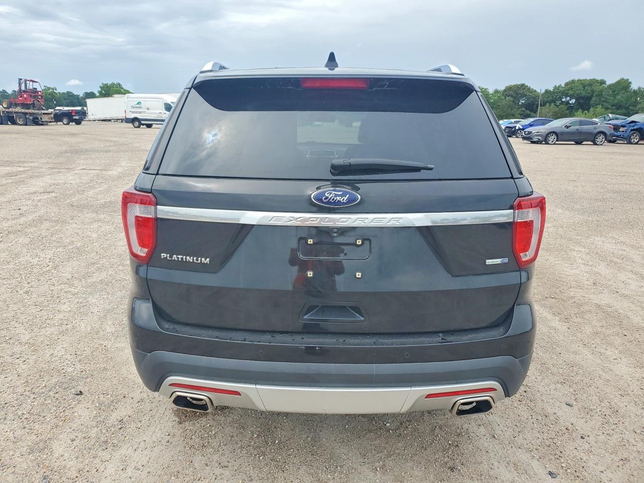 Ford Explorer Platinum