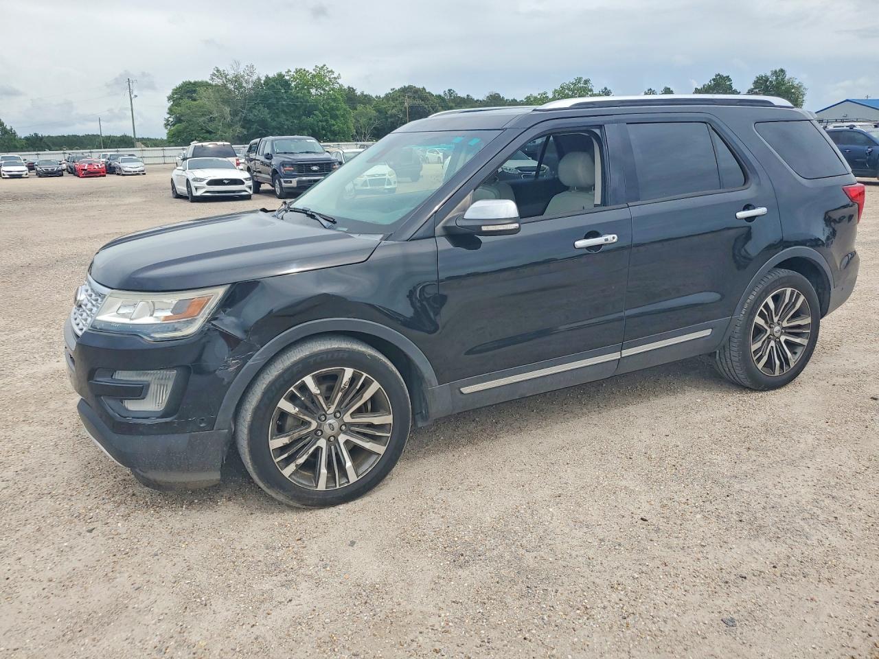 Salvage Ford Explorer Image