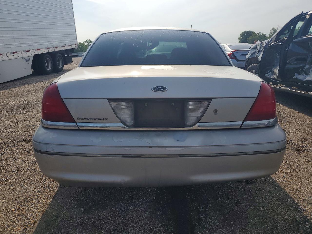 Ford Crown Vic Lx