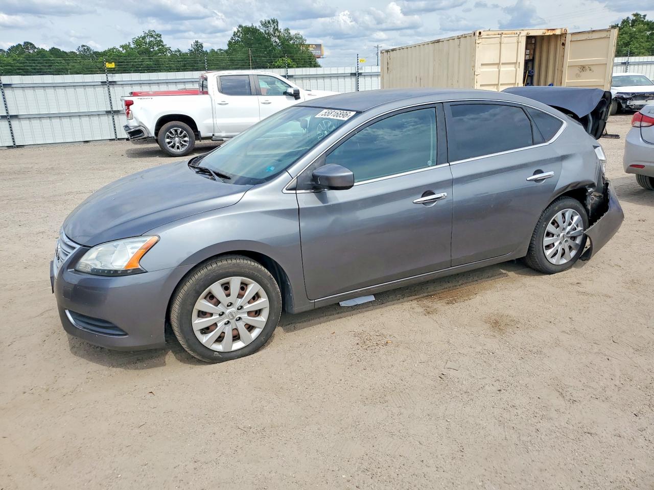 Salvage Nissan Sentra Image