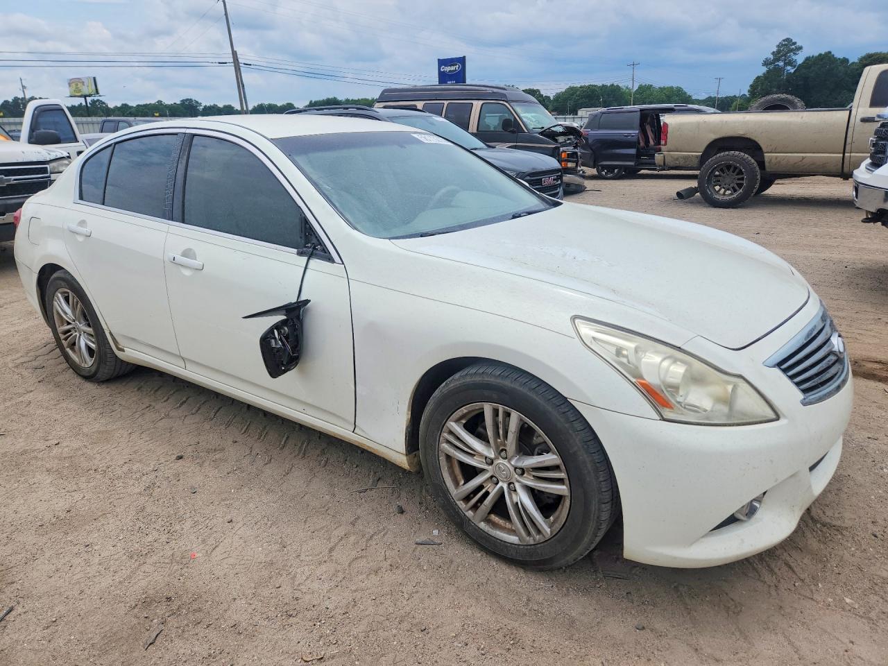 INFINITI G37 Journey