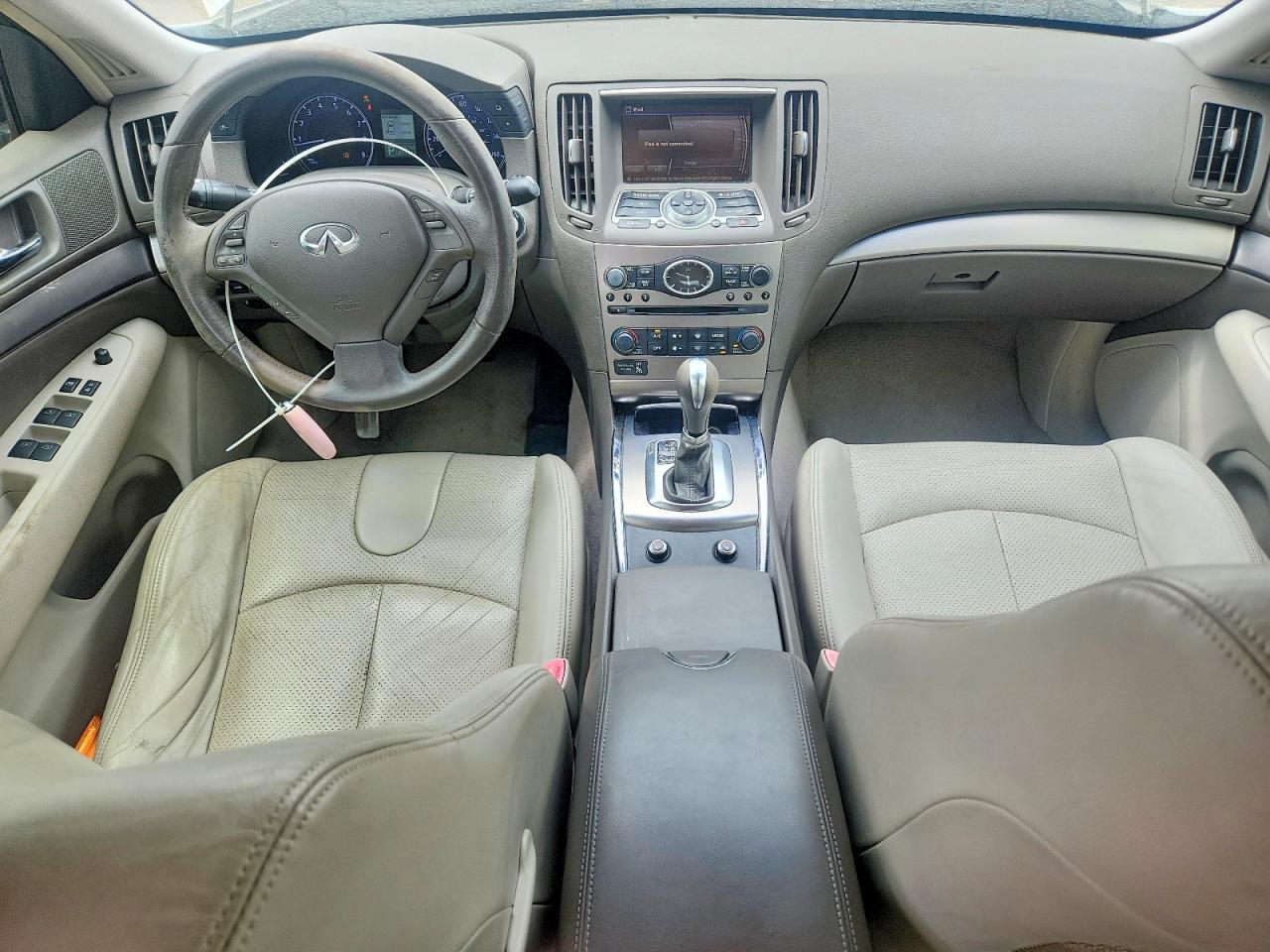 INFINITI G37 Journey