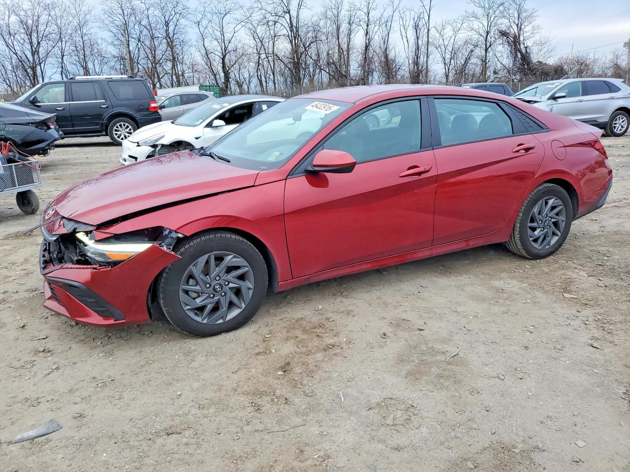 Salvage Hyundai ELANTRA Image
