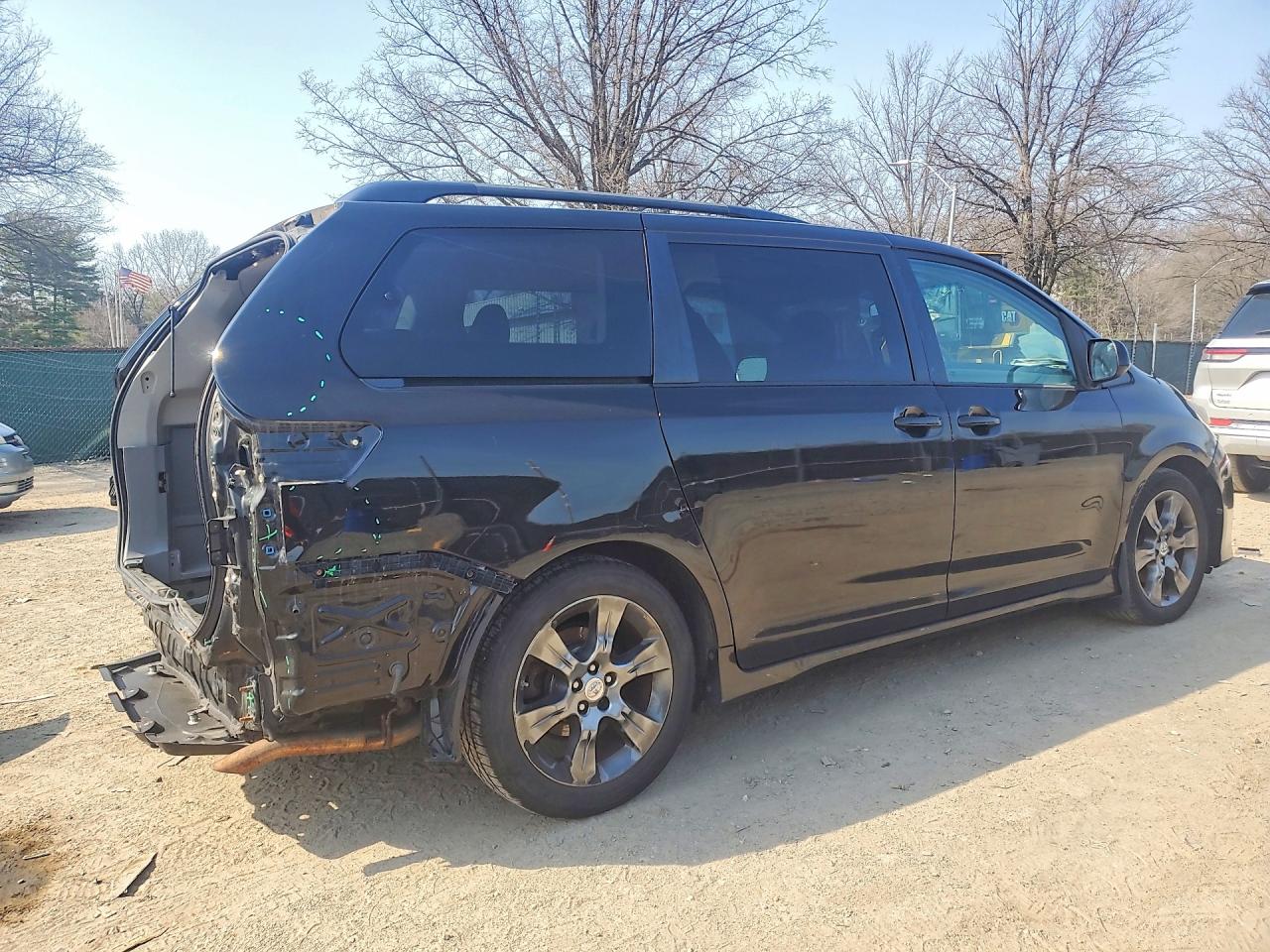 Toyota Sienna Se 8-passenger