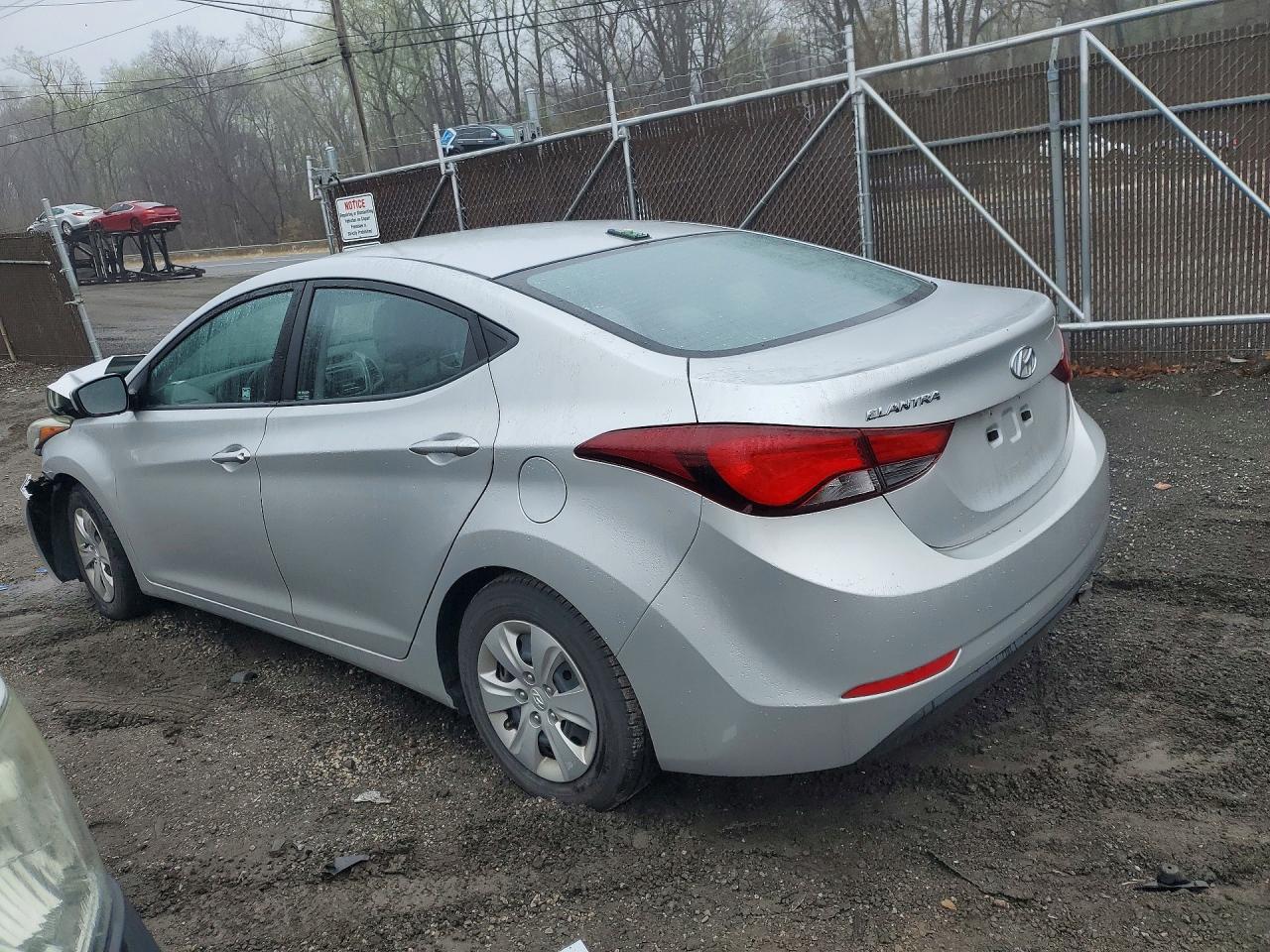 Hyundai ELANTRA Se