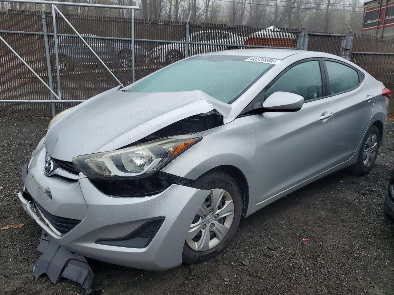 Salvage Hyundai ELANTRA Image