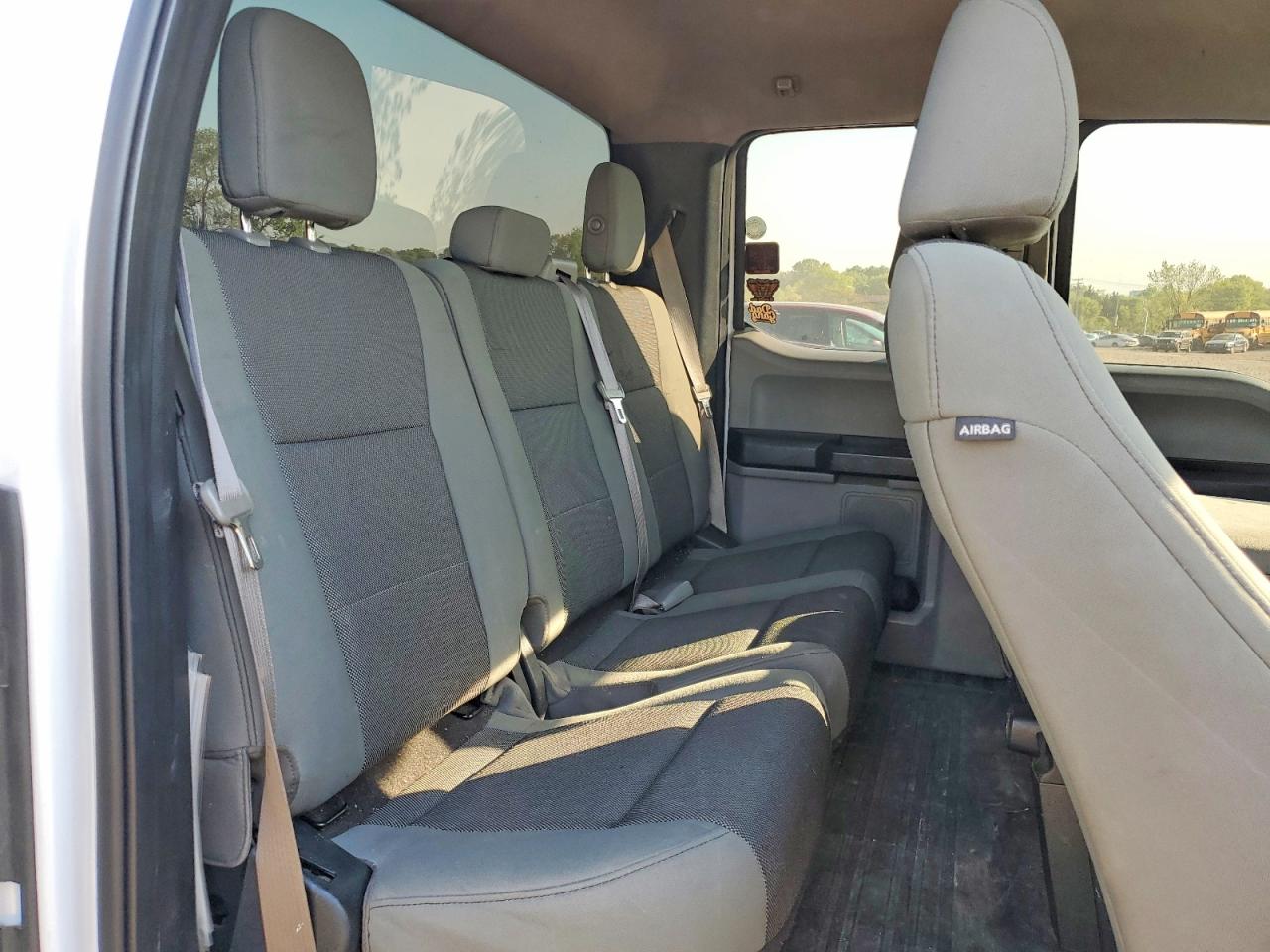 Ford F-150 Super Cab