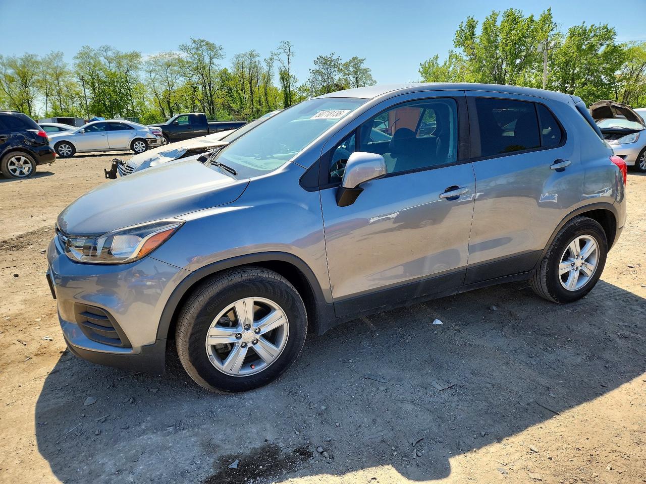 Salvage Chevrolet Trax Image