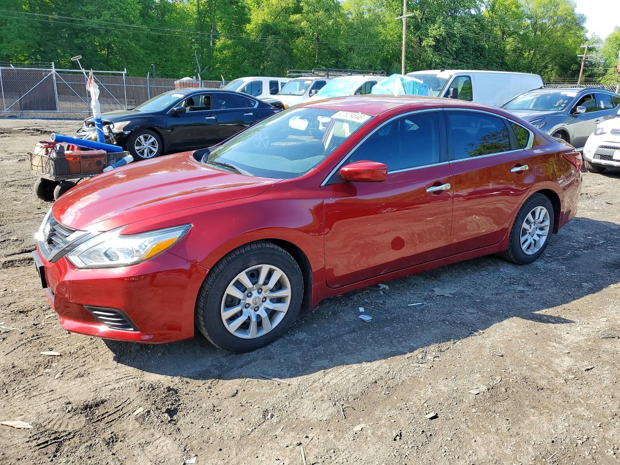 Salvage Nissan Altima Image