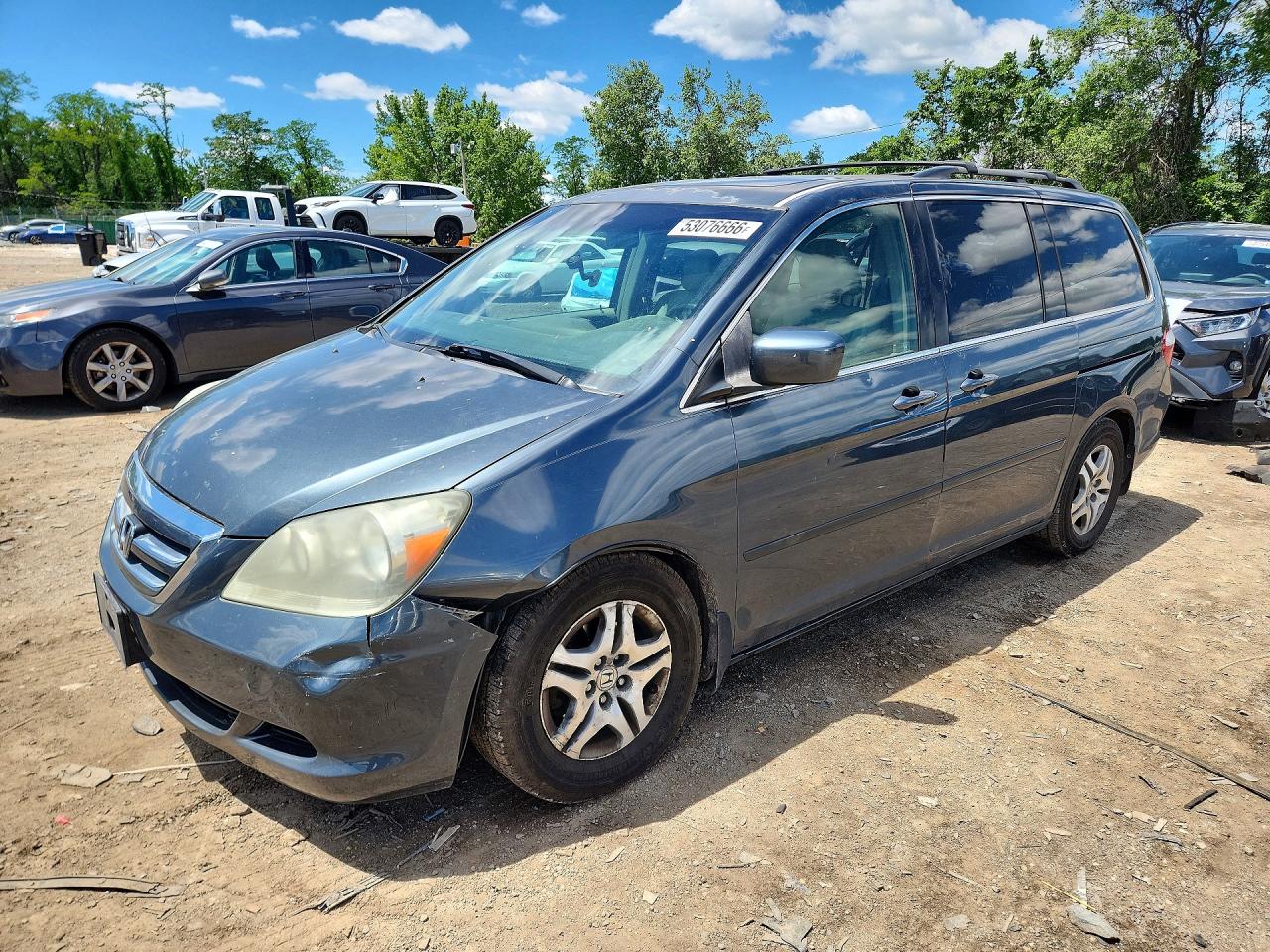 Salvage Honda Odyssey Image