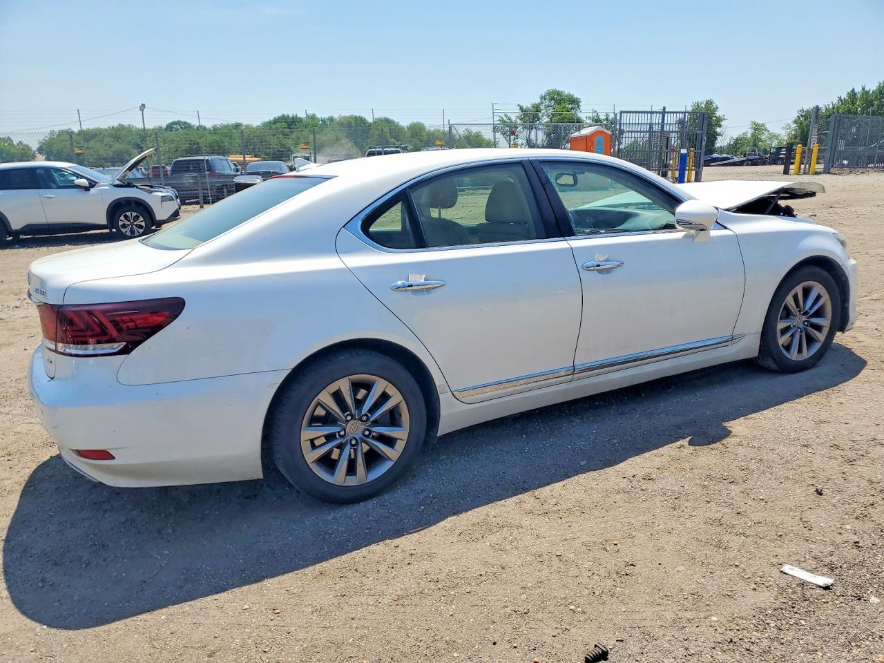 Lexus LS 460