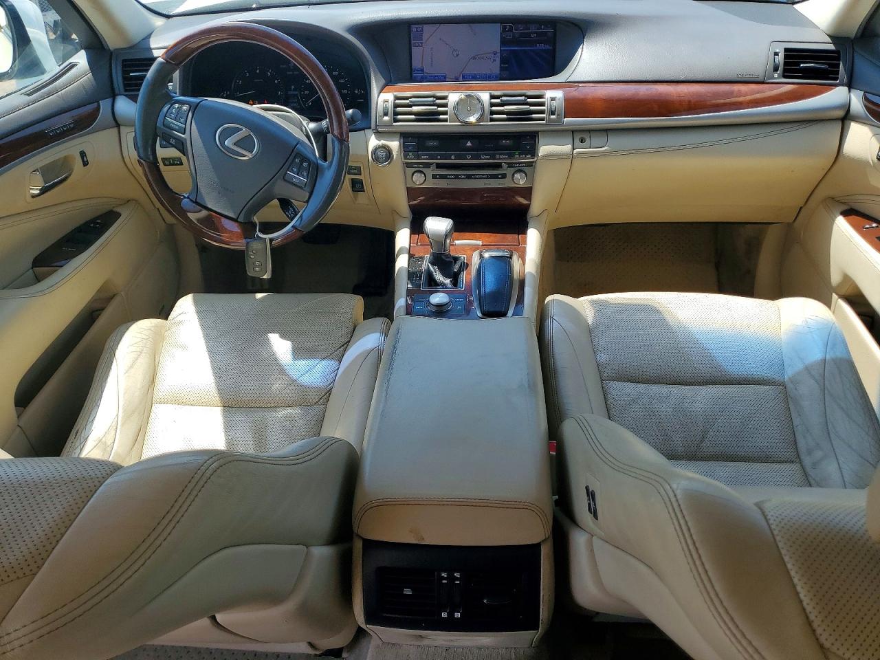 Lexus LS 460