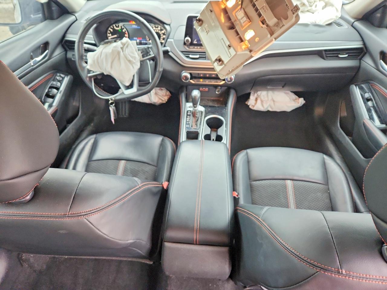 Nissan Altima Sr