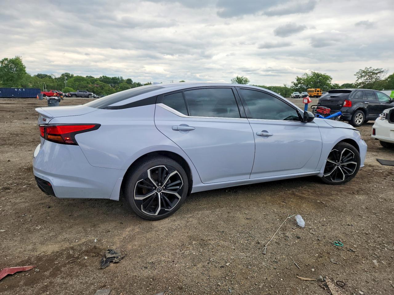 Nissan Altima Sr