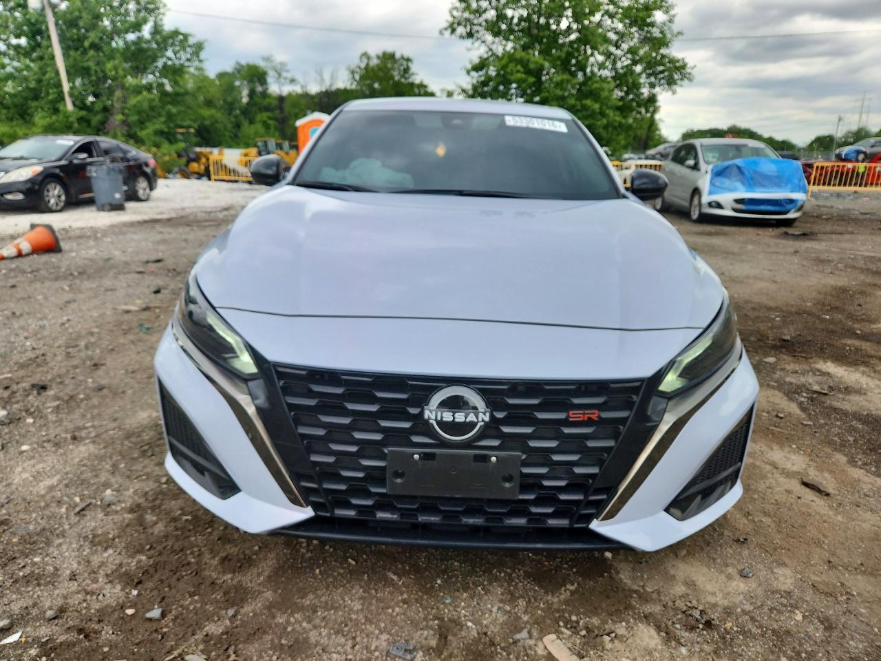 Nissan Altima Sr