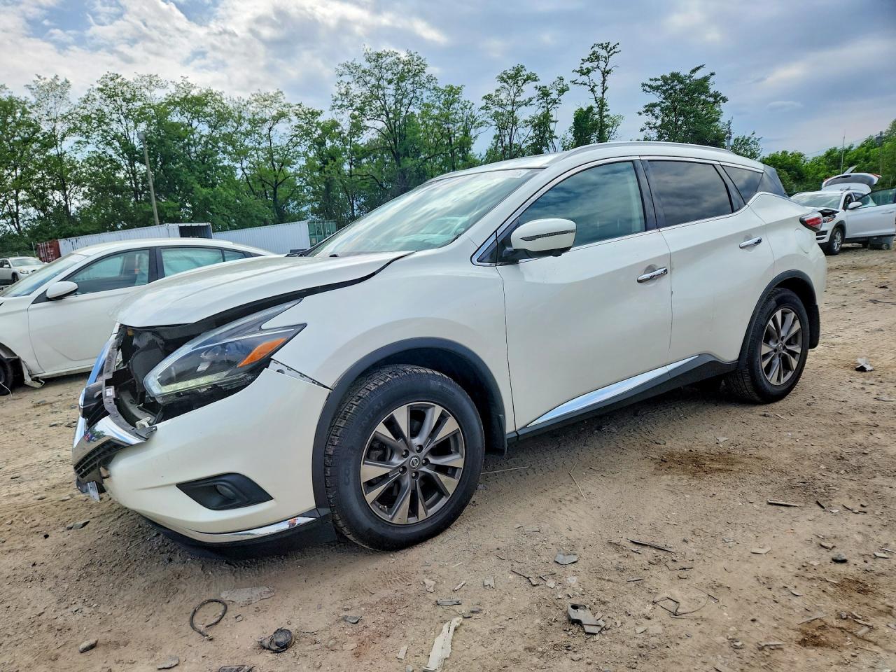 Salvage Nissan Murano Image