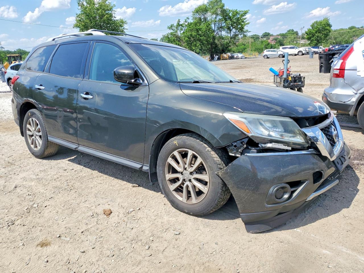 Nissan Pathfinder S