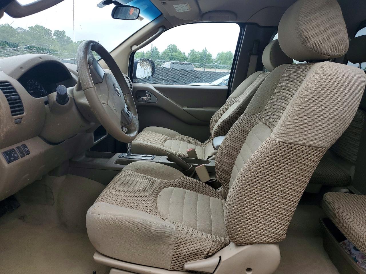 Nissan Frontier Se