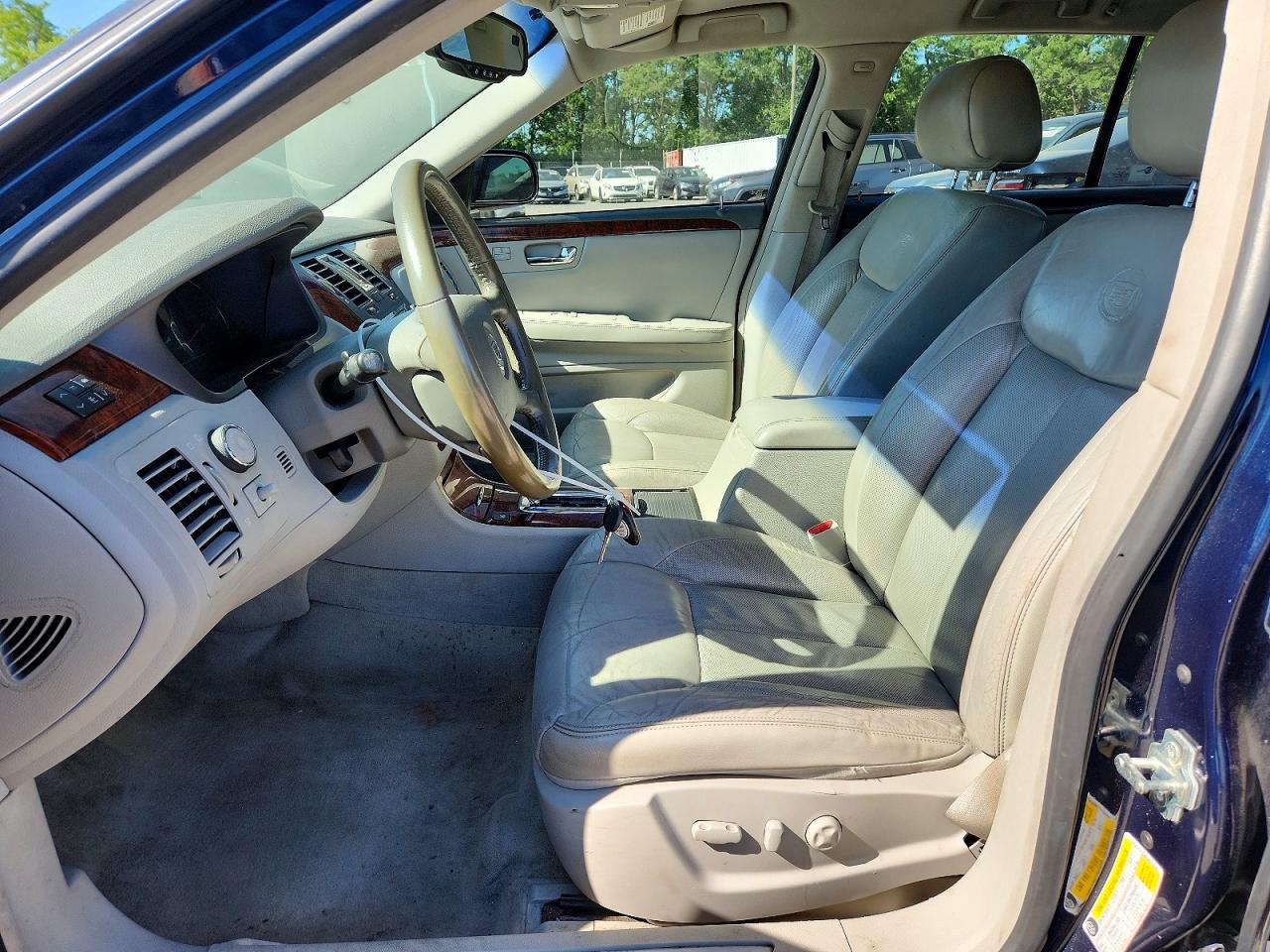 Cadillac DTS