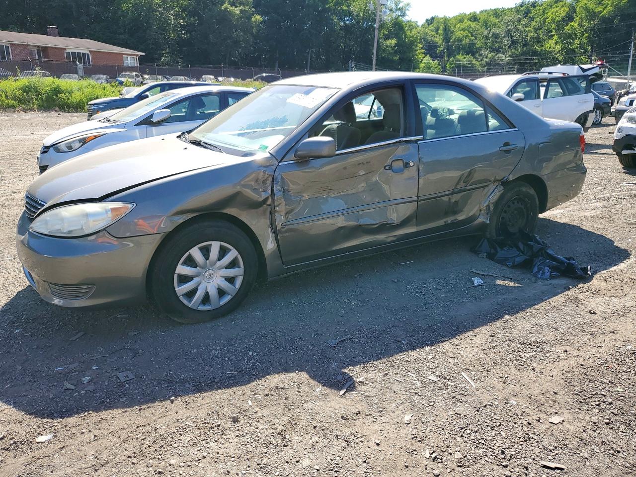 Salvage Toyota Camry Image