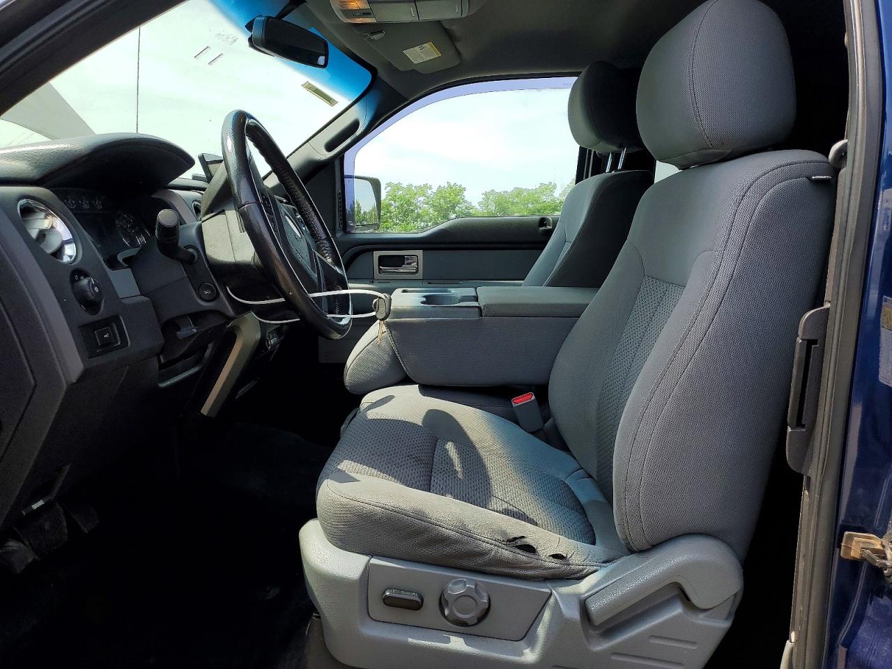 Ford F-150 Super Cab