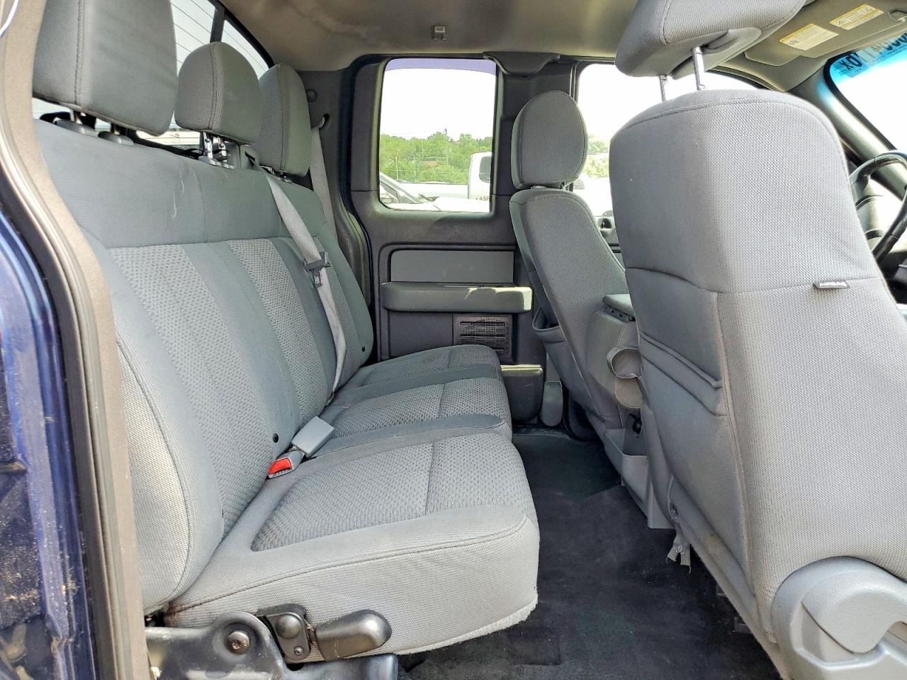 Ford F-150 Super Cab