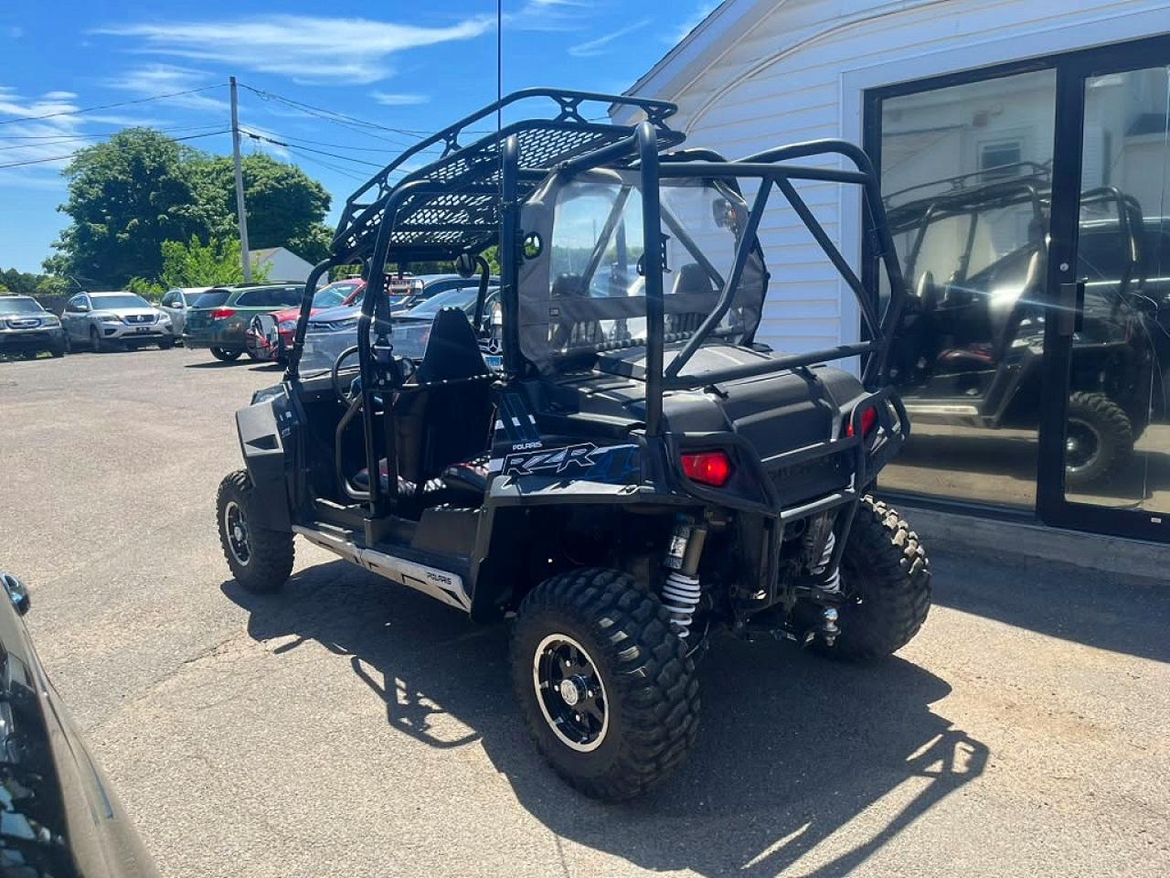 Polaris RZR
