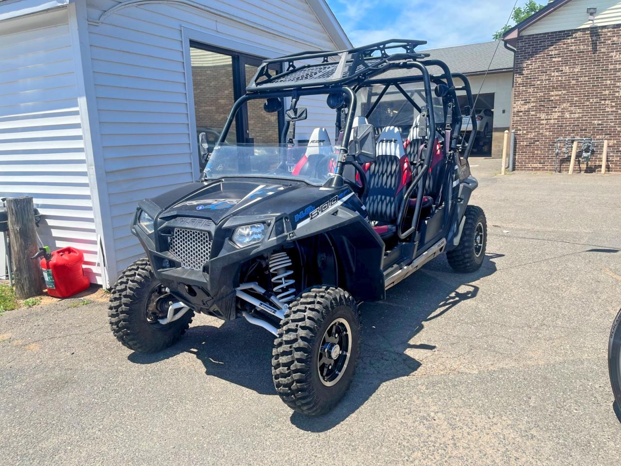 Salvage Polaris RZR Image