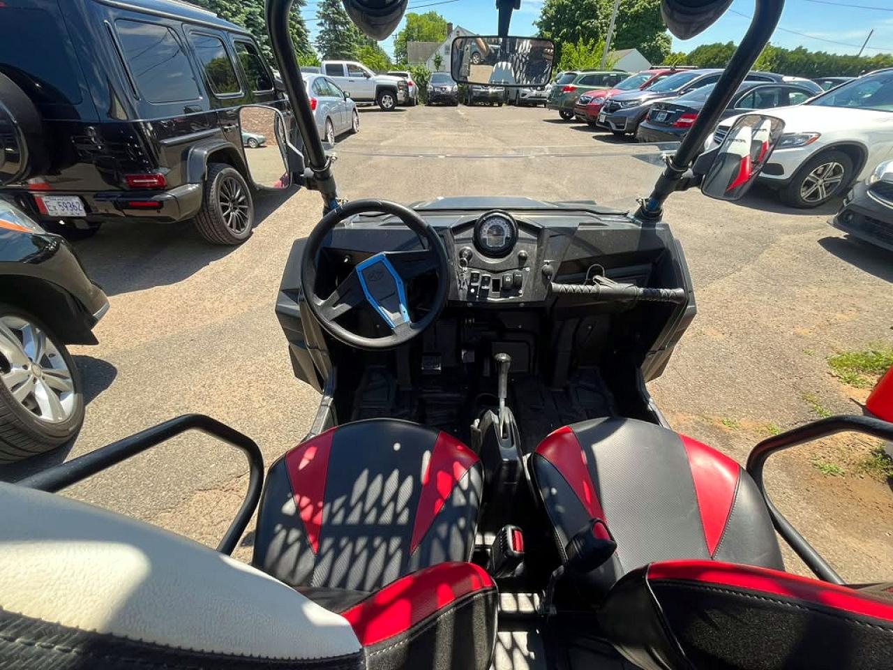 Polaris RZR