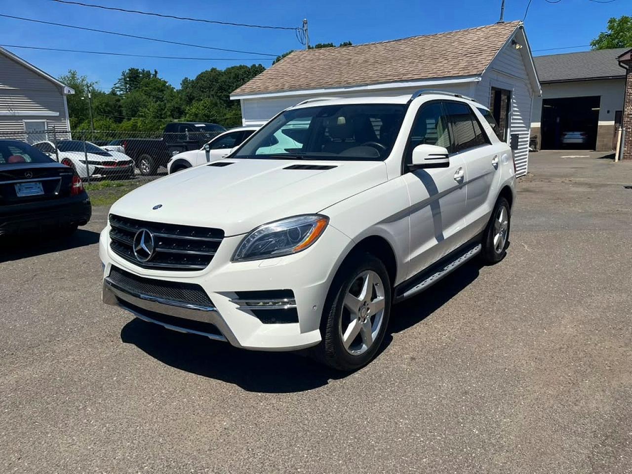 Salvage Mercedes-Benz M-Class Image