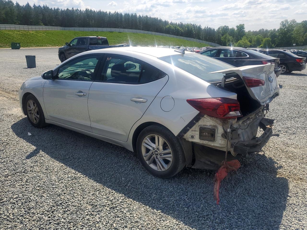 Hyundai ELANTRA Sel