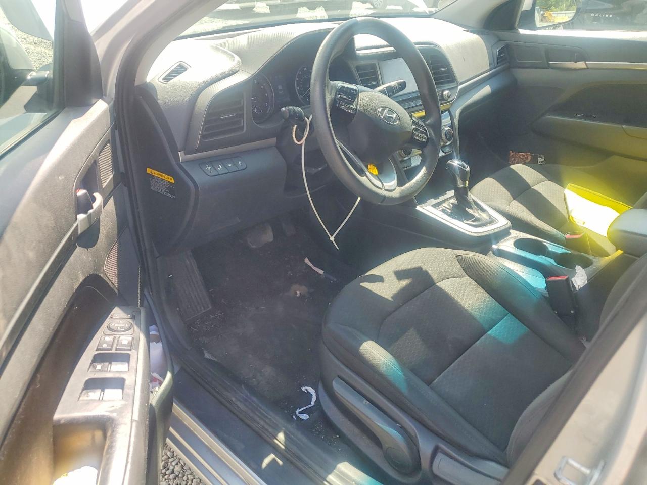 Hyundai ELANTRA Sel