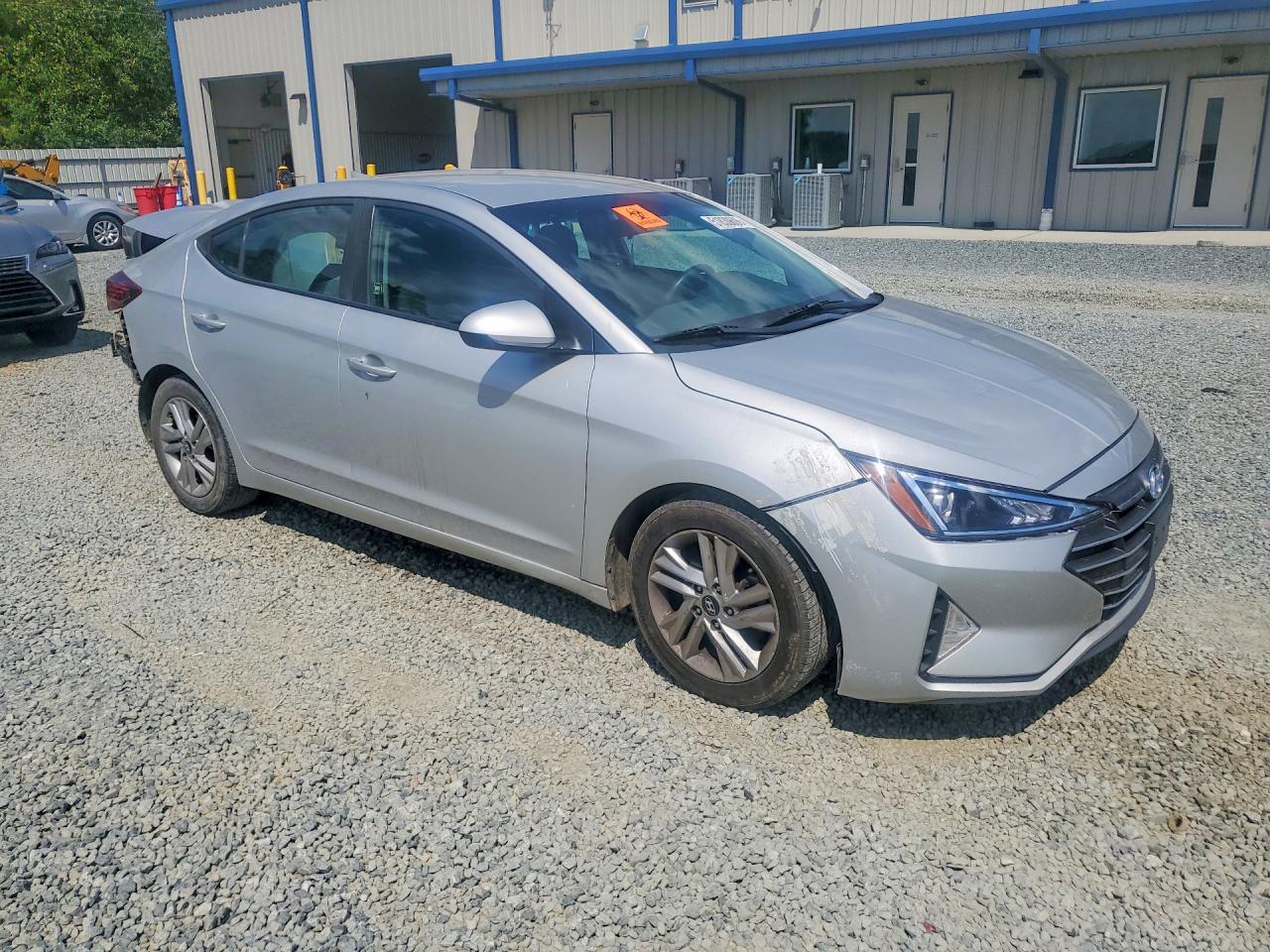 Hyundai ELANTRA Sel