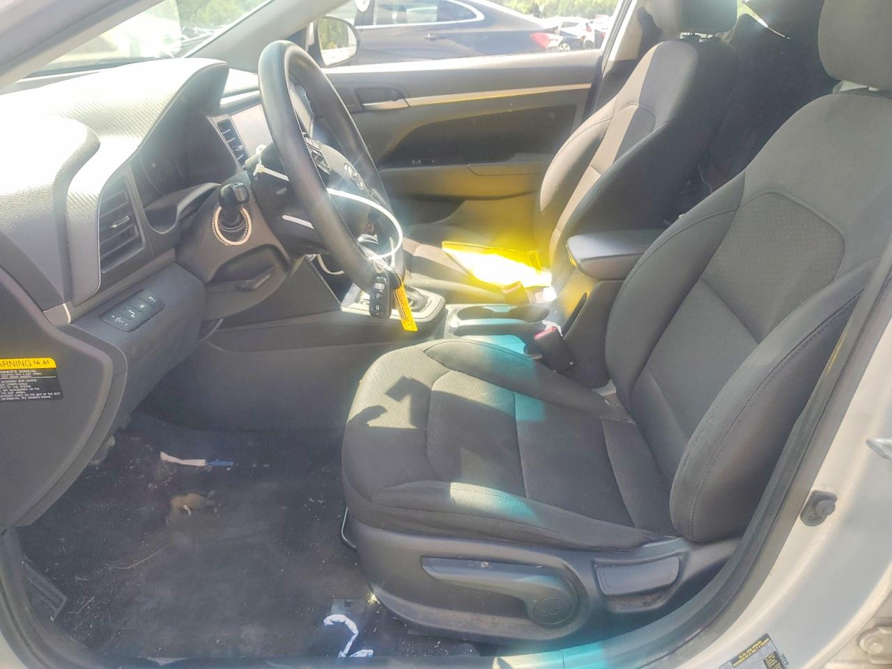 Hyundai ELANTRA Sel