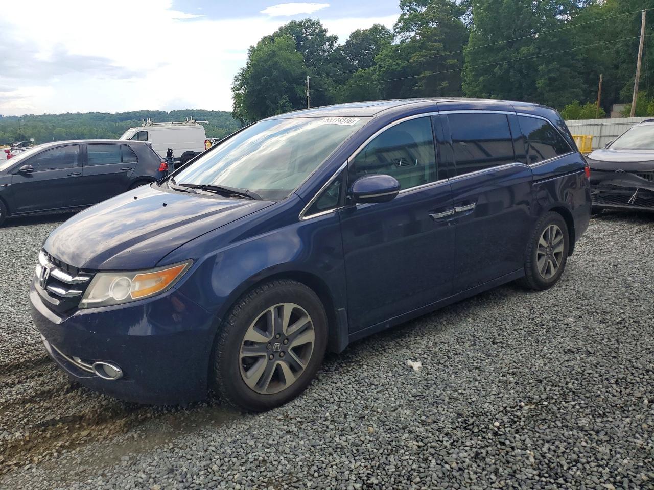 Salvage Honda Odyssey Image