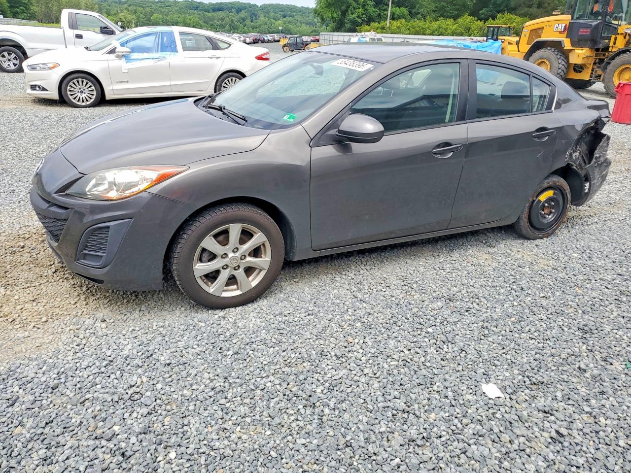 Salvage Mazda 3 Image