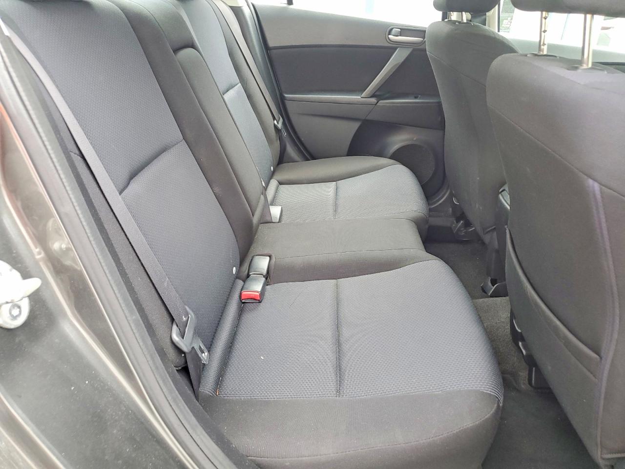Mazda 3 I