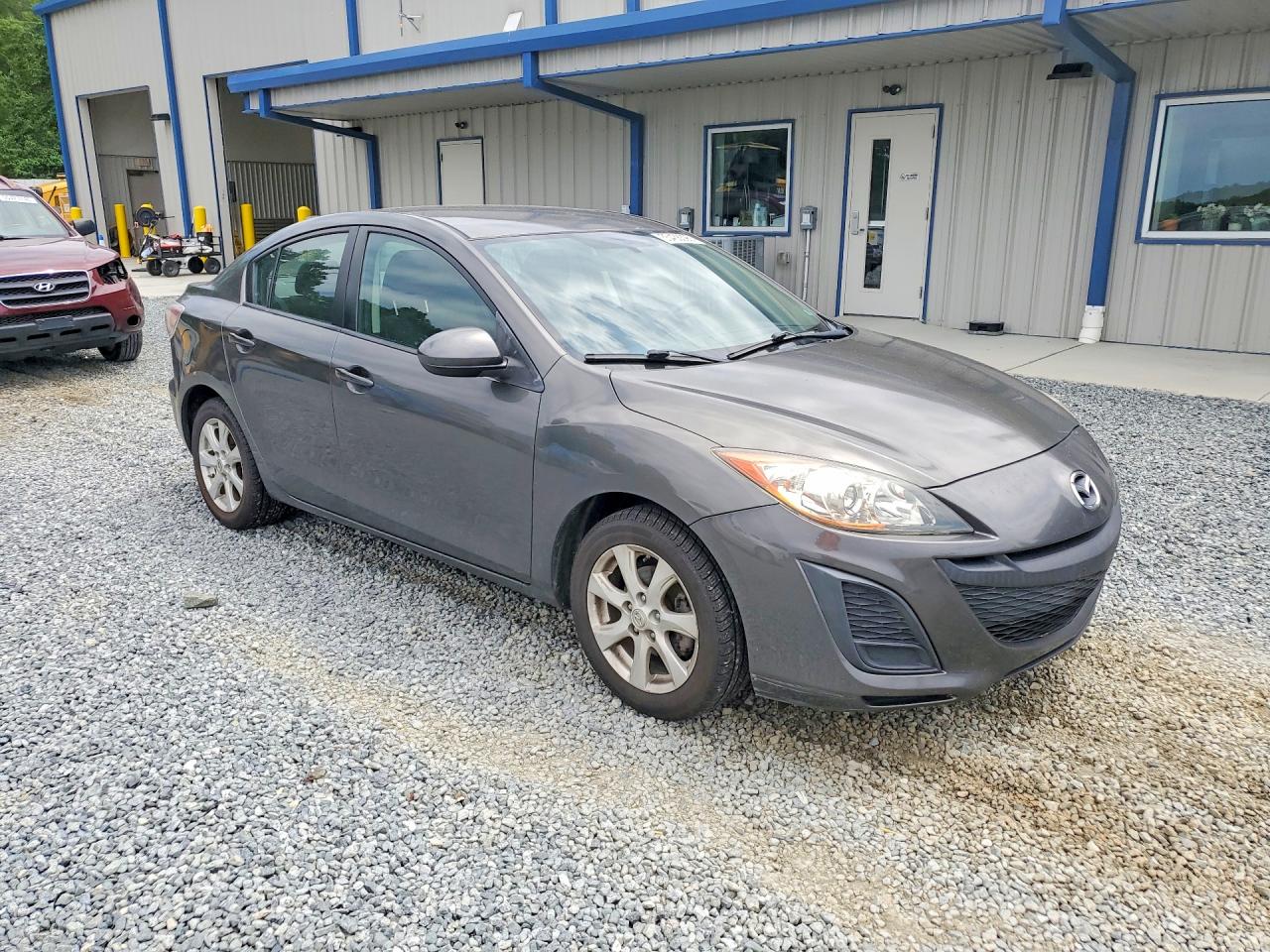 Mazda 3 I