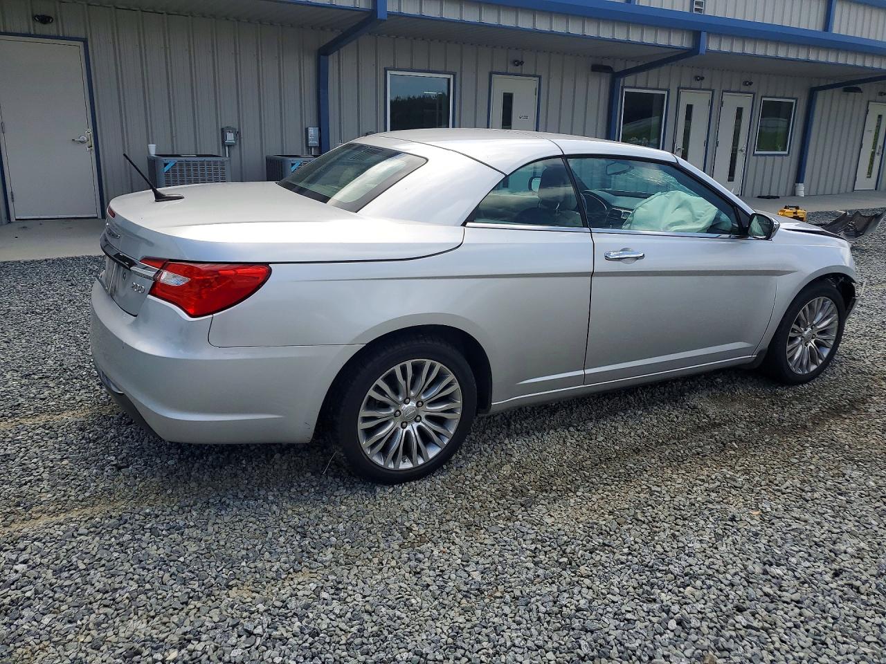 Chrysler 200 Limited