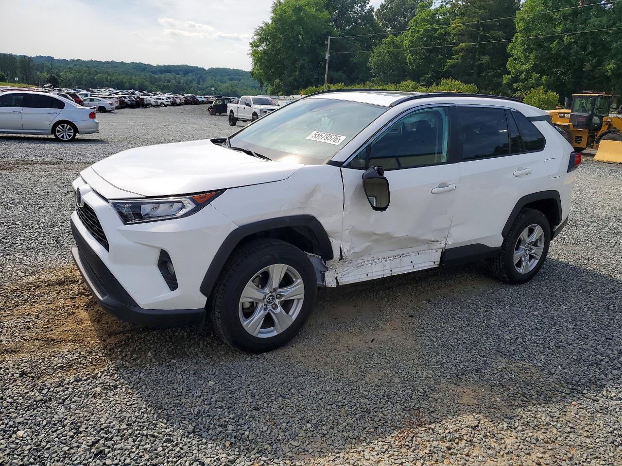 Salvage Toyota RAV4 Image
