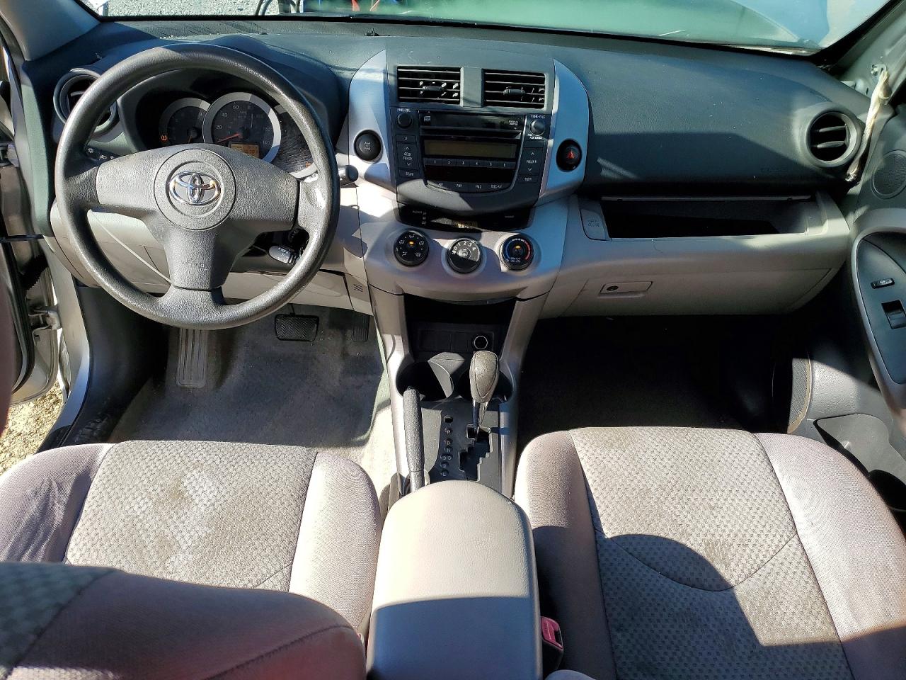 Toyota RAV4 Base
