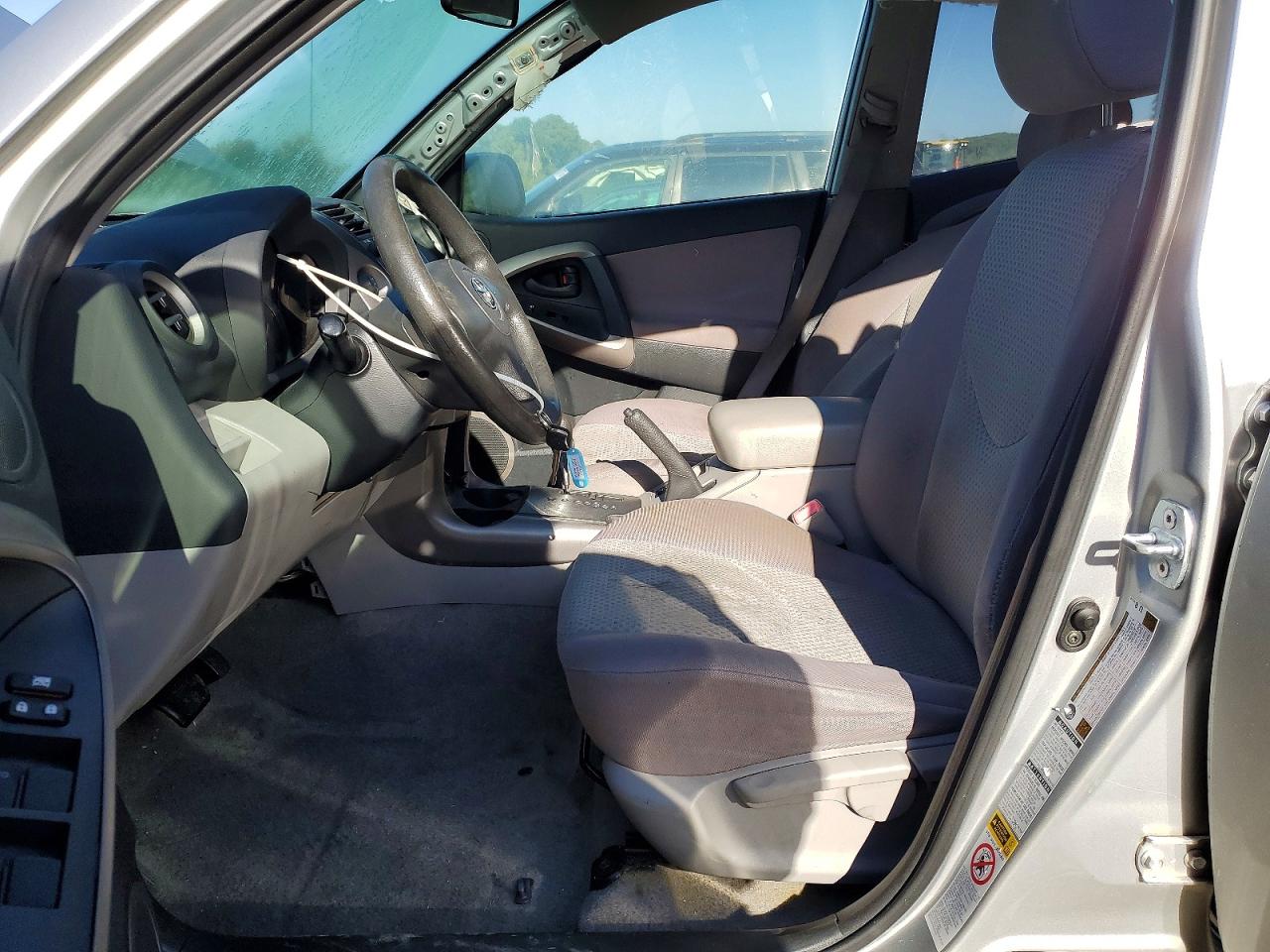 Toyota RAV4 Base