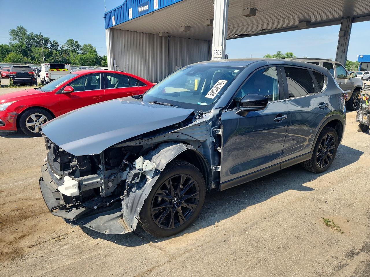 Salvage Mazda Cx Image