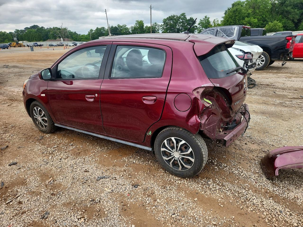 Mitsubishi Mirage Es