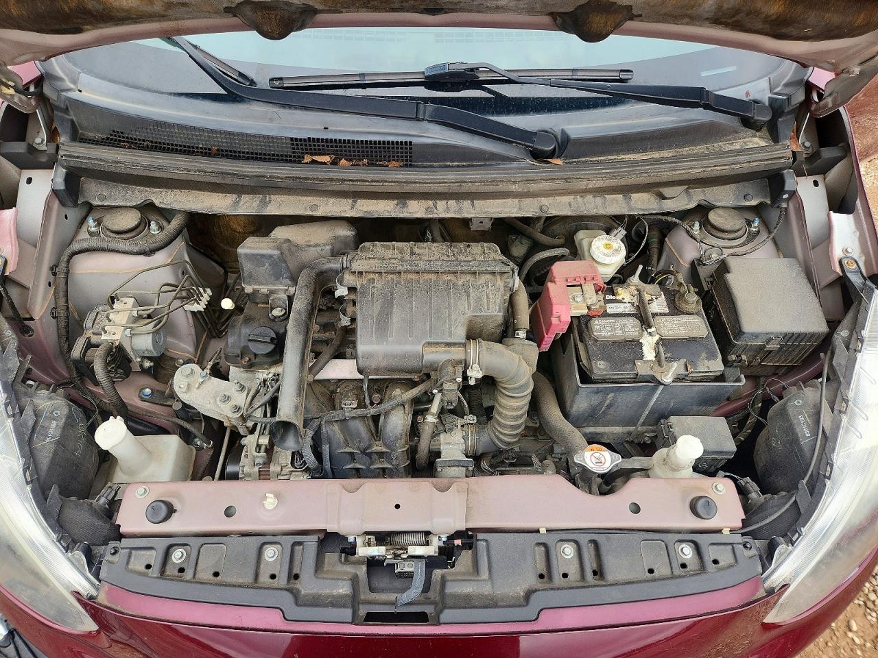 Mitsubishi Mirage Es