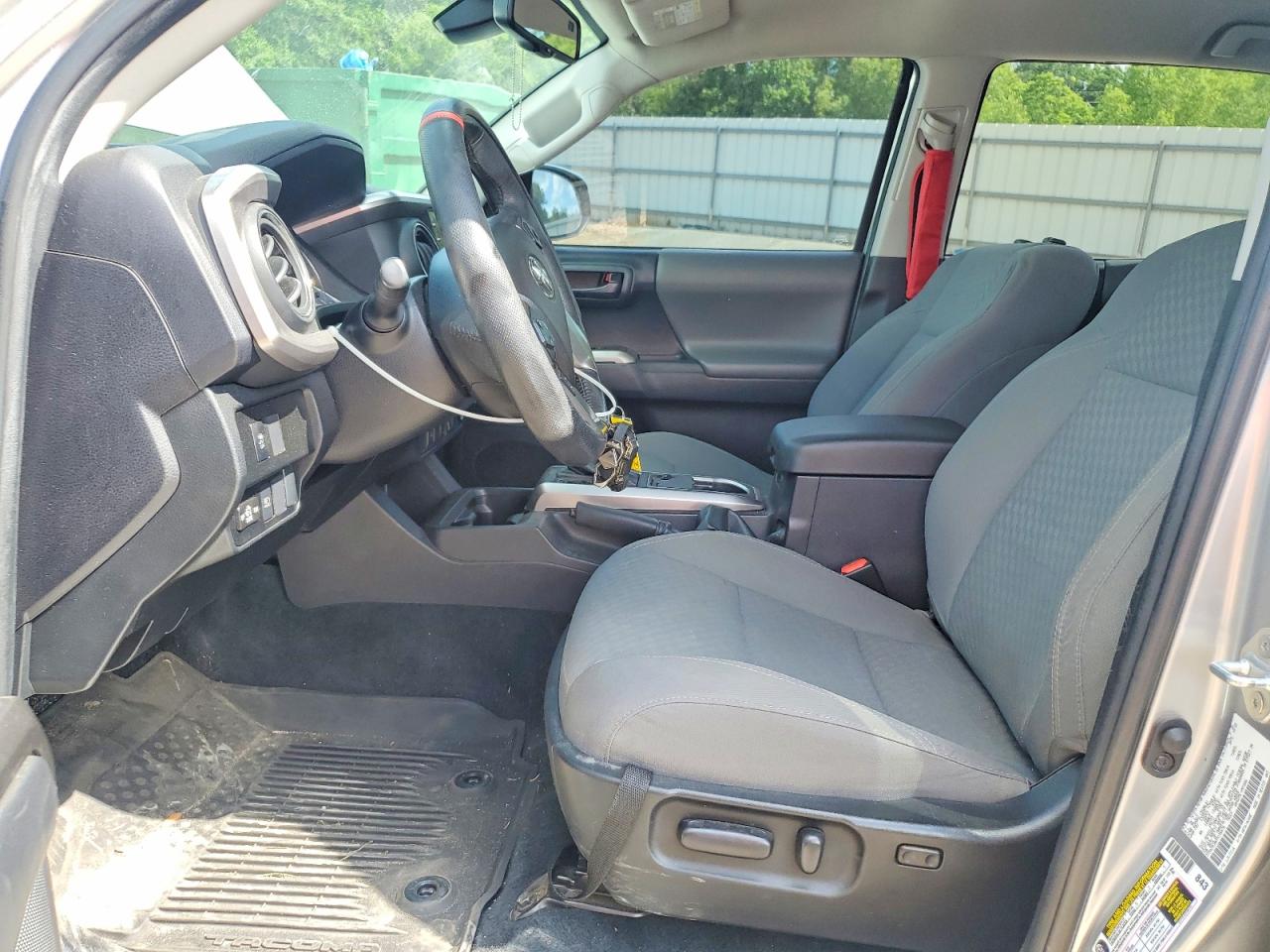 Toyota Tacoma Sr5 V6