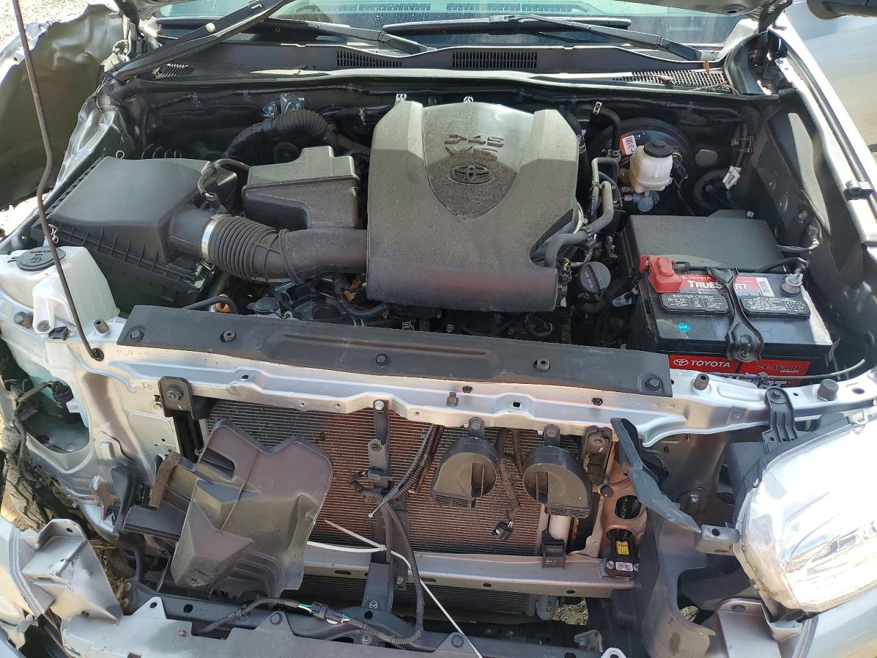 Toyota Tacoma Sr5 V6